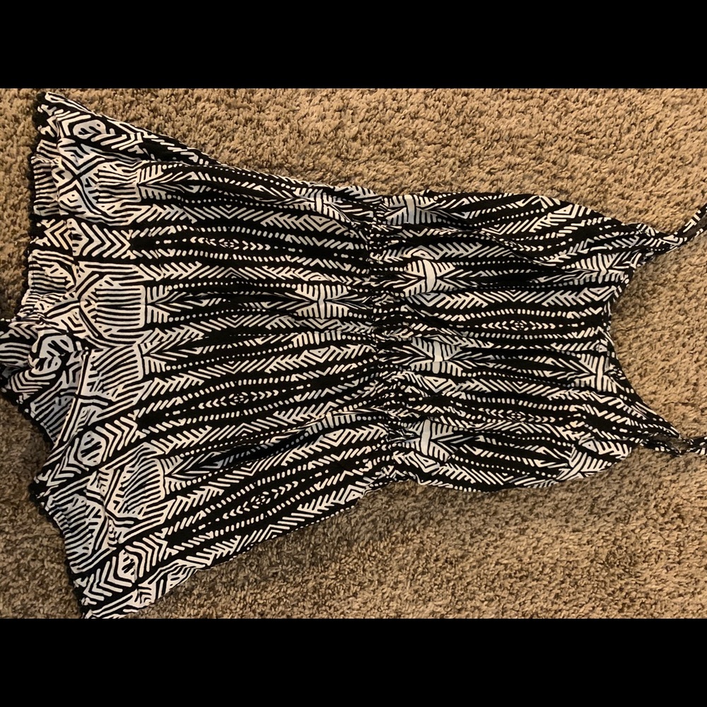 Junior Romper with pockets!! Small